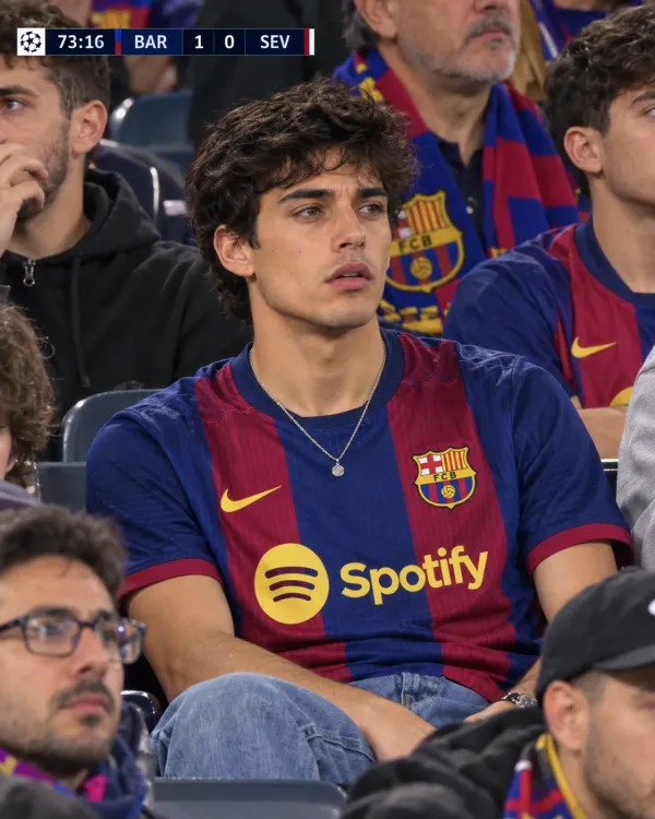 FC Barcelona fan potrait prompt